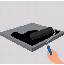 Aplikasikan Primer Bitumen secara merata ke seluruh permukaan lantai dak tunggu  hingga kering sentuh (± 2-4 jam, tergantung cuaca). Primer berfungsi sebagai perekat  antara beton dan membrane. 